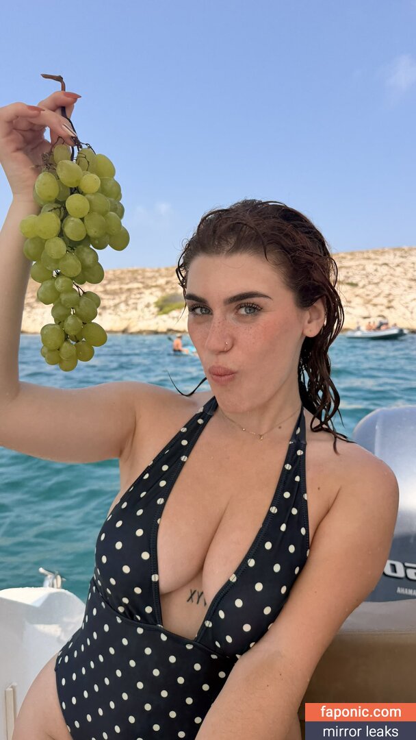 Carla_vyxx, carla_vyx, https: Eksplicitni sadržaj  Fotografija #4