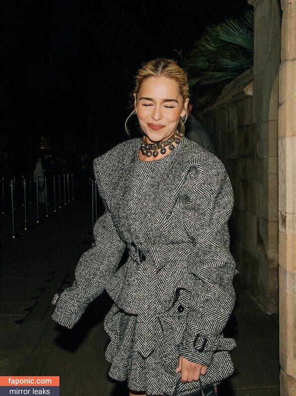 Emilia Clarke, clarkeyxo, emilia_clarke, emiliaclarke, emiliaclarkecentral, https: Eksplicitni sadržaj OnlyFans Fotografija #324