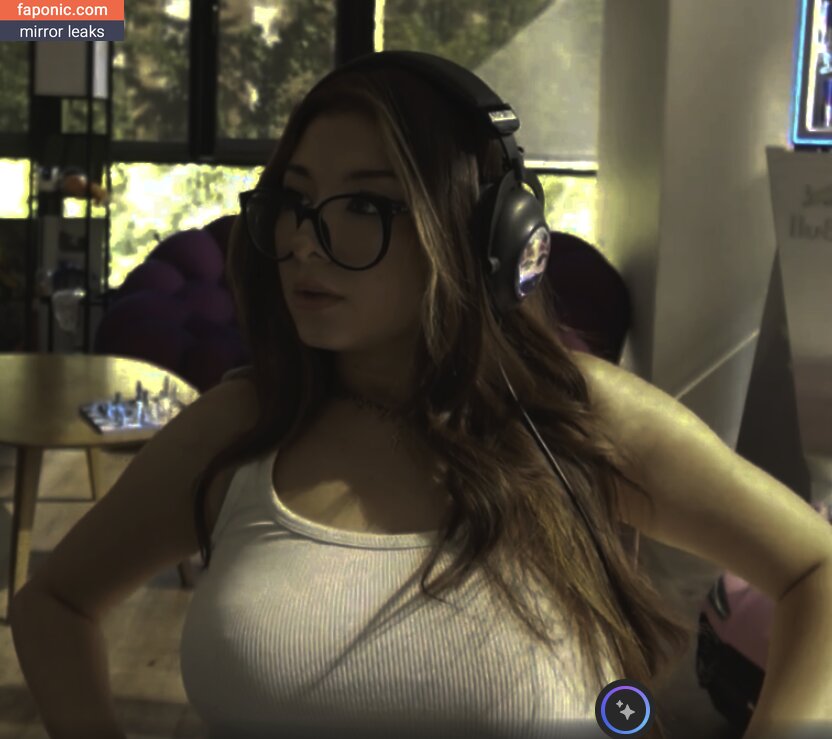 Helydia, helydiaa, https:, iamhely Eksplicitni sadržaj OnlyFans Fotografija #20