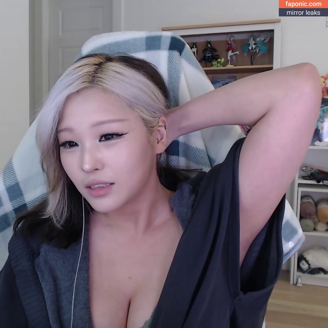 Aikuros, Hyoon, Kang Hee Yoon, floaromaa Eksplicitni sadržaj  Fotografija #568
