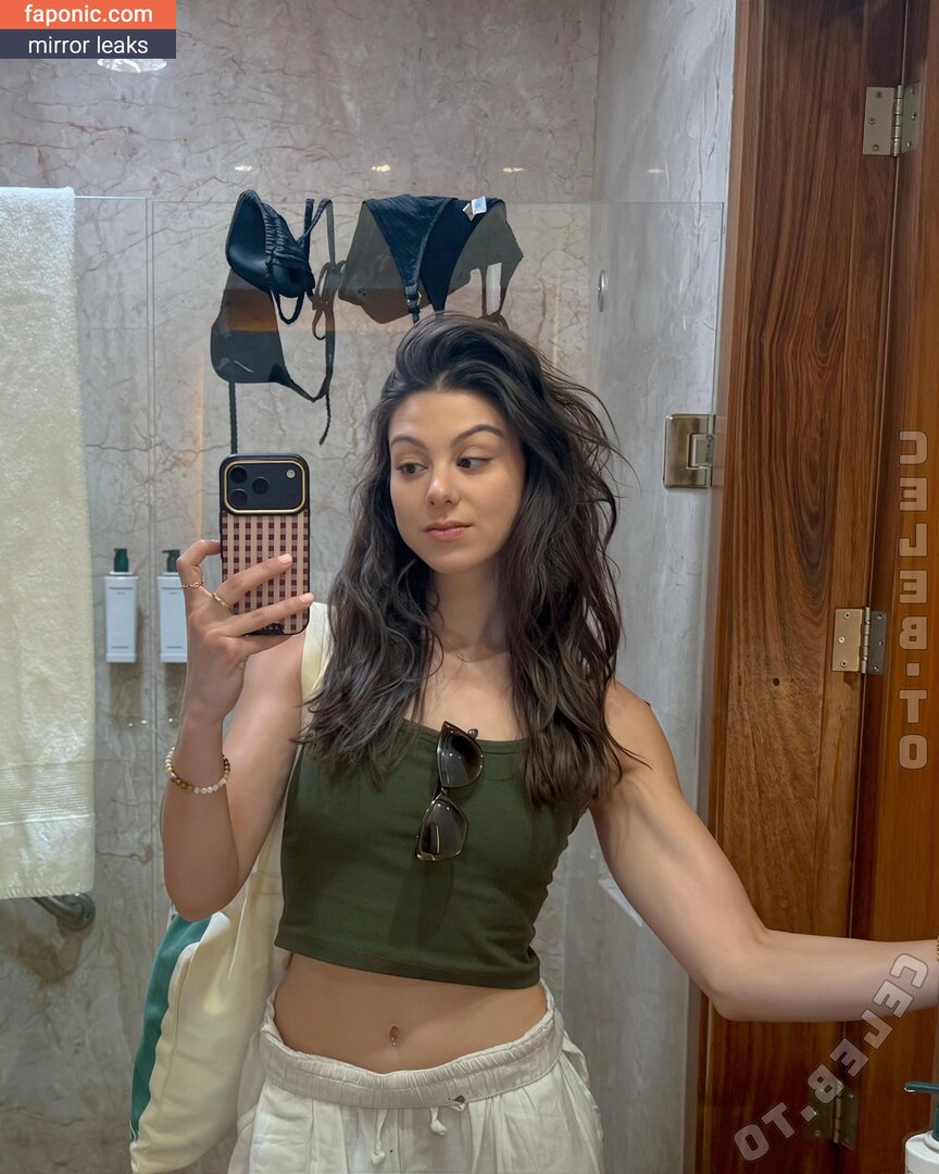 Kira Kosarin
