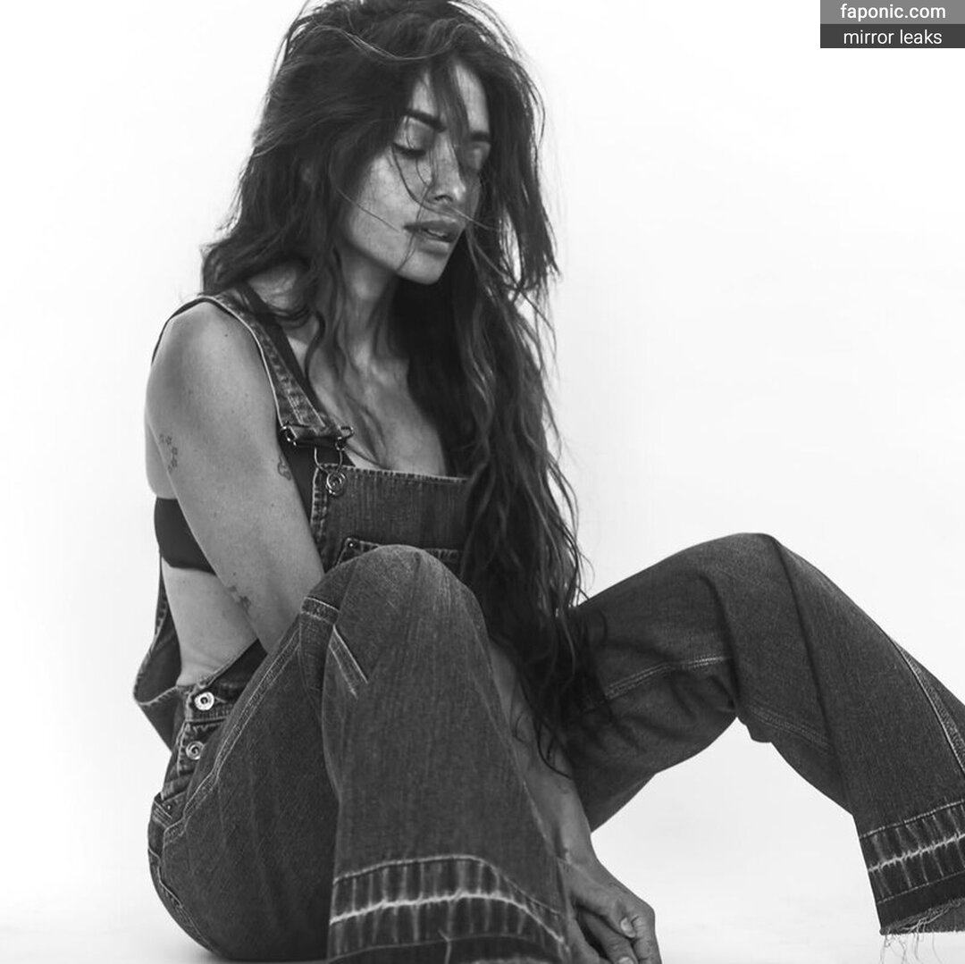 Sarah Shahi, sarahshahi Eksplicitni sadržaj  Fotografija #91