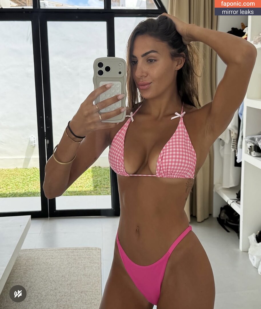Solene Favreau, solene.favreau Eksplicitni sadržaj  Fotografija #16