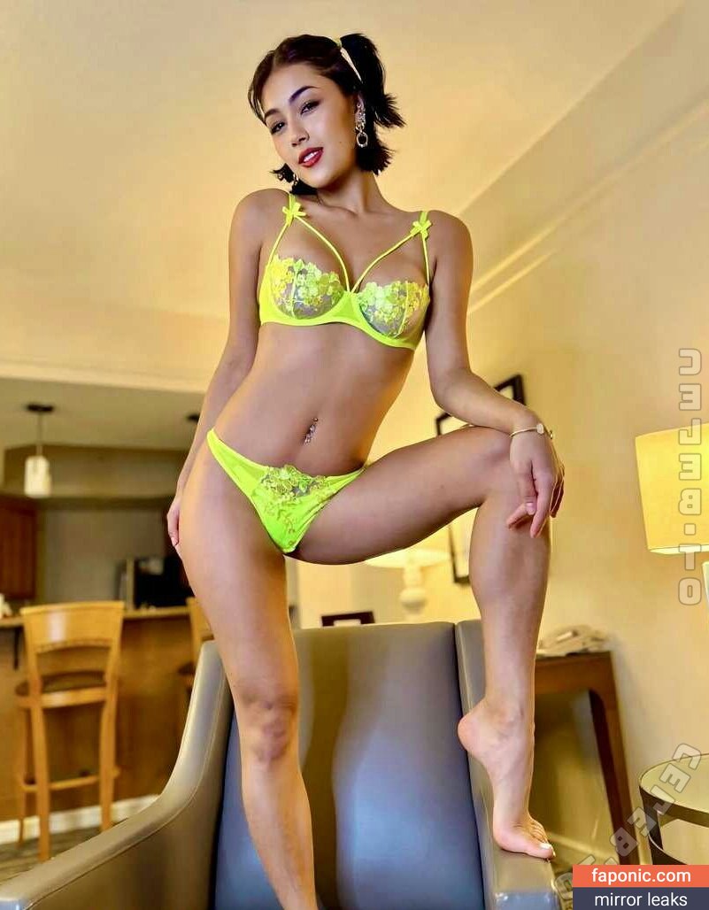 Kylin Milan, kylinmilan, mira_moony Eksplicitni sadržaj OnlyFans Fotografija #47
