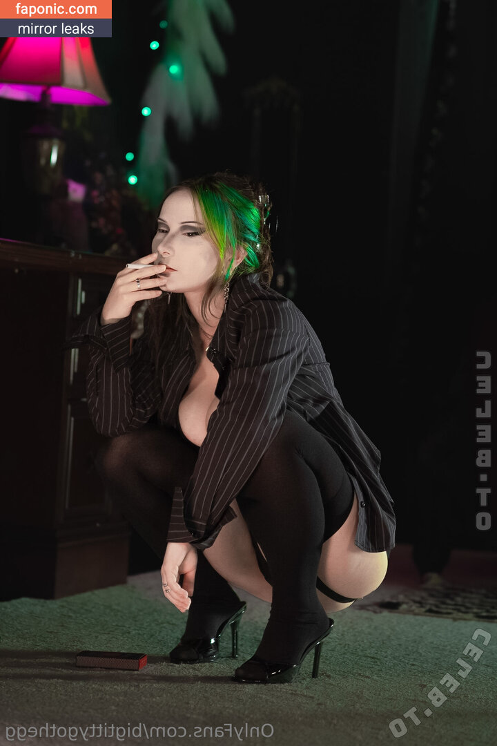 Bigtittygothegg, goth.egg, goth__egg, https: Eksplicitni sadržaj OnlyFans Fotografija #82