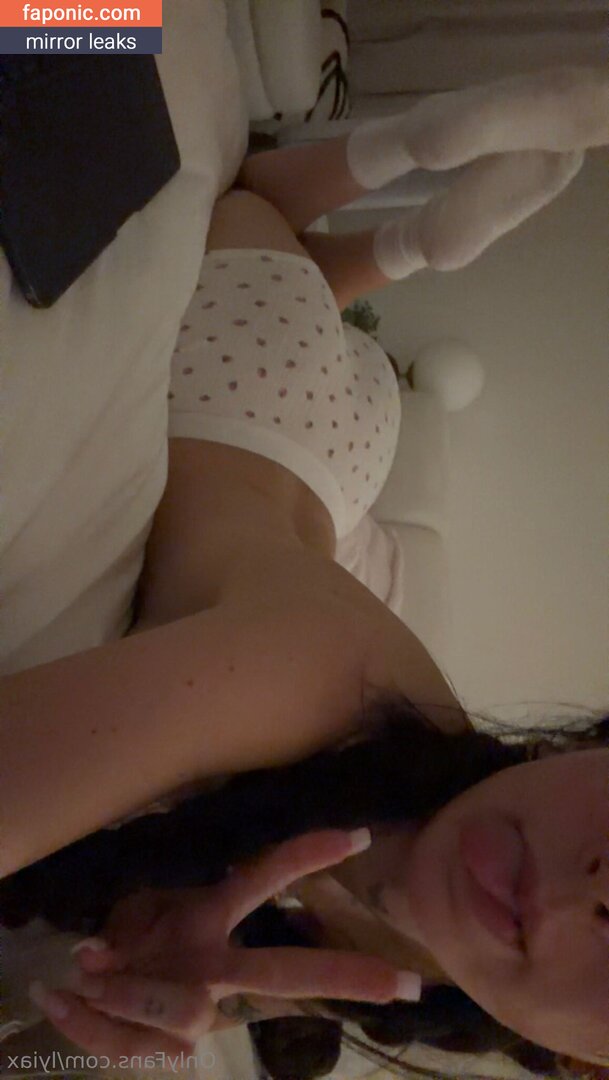 Lyiax, https: Eksplicitni sadržaj OnlyFans Fotografija #8