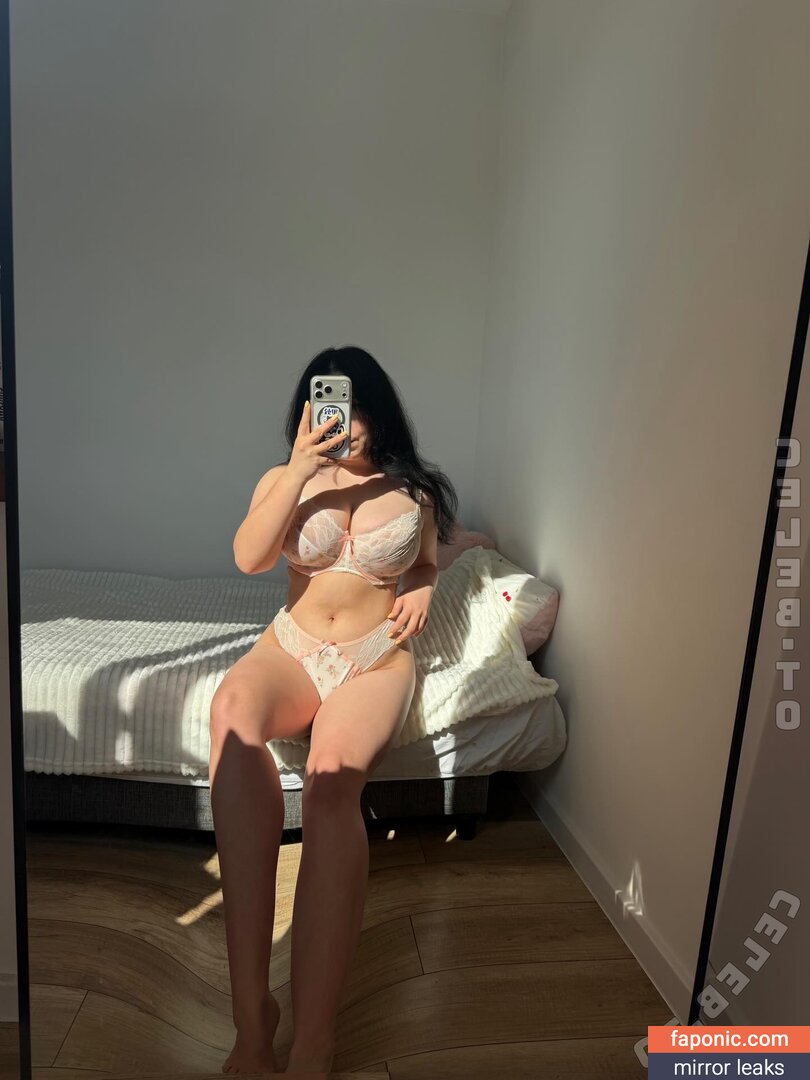 Miniloonaa, mini.loona Eksplicitni sadržaj OnlyFans Fotografija #104
