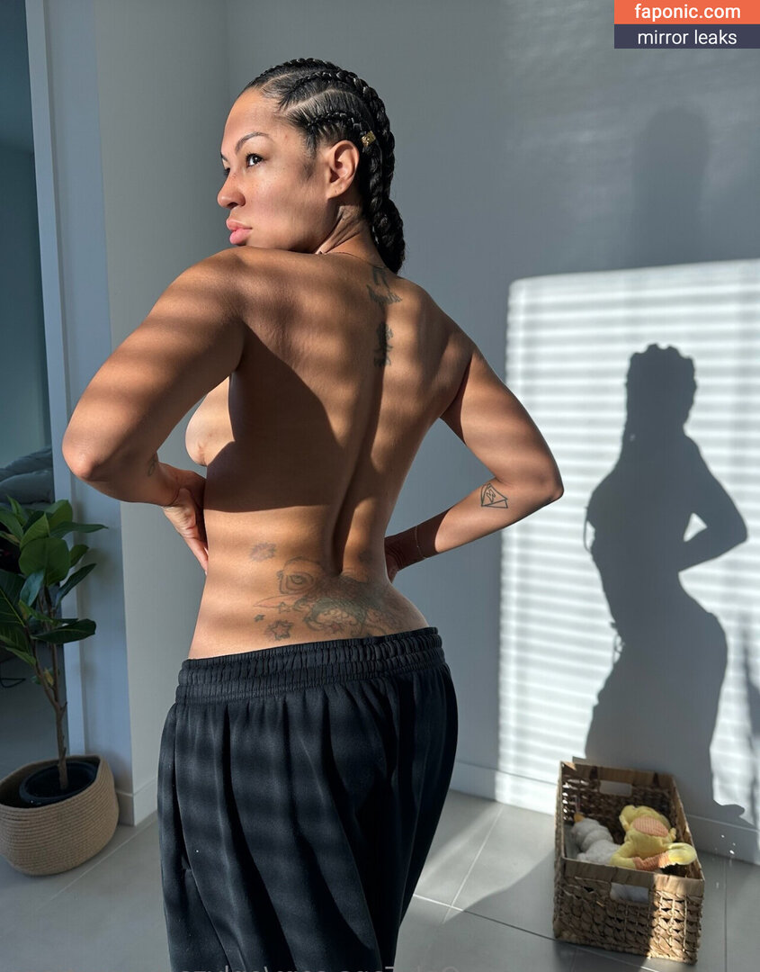 Zashia Santiago, officialzashia, zashiasantiago Eksplicitni sadržaj OnlyFans Fotografija #11