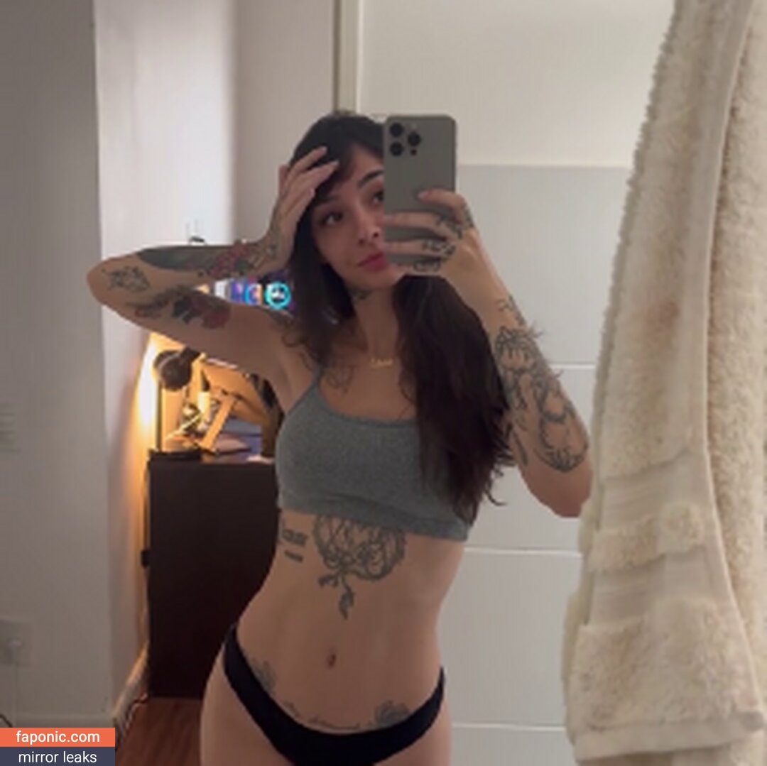 Caputile, Letícia Caputi Eksplicitni sadržaj  Fotografija #9