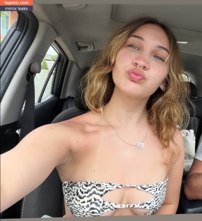 Halia Beamer, HaliaBeamer, aloha_halia Eksplicitni sadržaj OnlyFans Fotografija #370