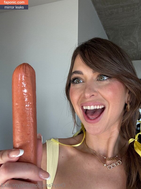Riley Reid, RileyReidTikTok, hellorileyreid, rileyreidx3 Eksplicitni sadržaj OnlyFans Fotografija #3081