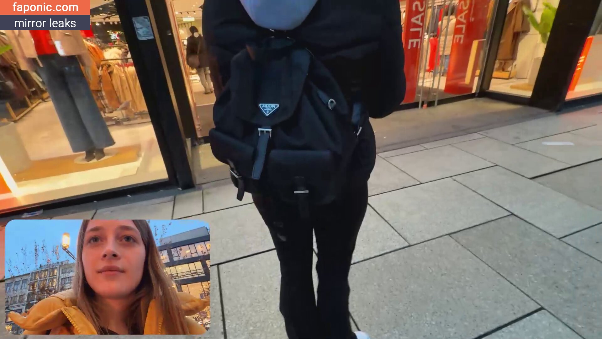 Upminaa Eksplicitni sadržaj  Fotografija #53
