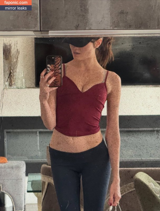caitlinerinoneill, heyitsapril Eksplicitni sadržaj OnlyFans Fotografija #14