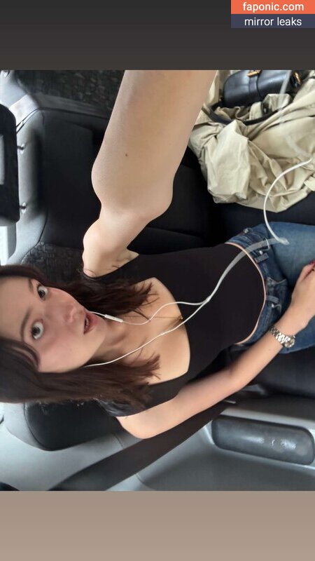 caitlinerinoneill, heyitsapril Eksplicitni sadržaj OnlyFans Fotografija #16