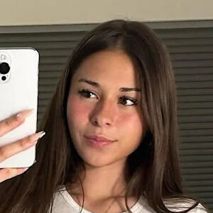 Aieshas Sophie
